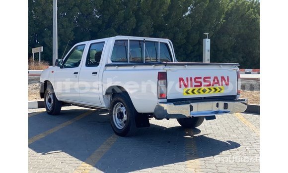 Nunua Imported Nissan Pickup Nyeupe Gari ndani ya Import - Dubai nchini Kati Kenya Nunua Imported Nissan Pickup Nyeupe Gari ndani ya Import - Dubai nchini Kati Kenya