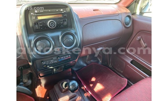 Nunua Imported Nissan Pickup Nyeupe Gari ndani ya Import - Dubai nchini Kati Kenya Nunua Imported Nissan Pickup Nyeupe Gari ndani ya Import - Dubai nchini Kati Kenya