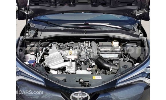 Nunua Imported Toyota C-HR Nyingine Gari ndani ya Import - Dubai nchini Kati Kenya Nunua Imported Toyota C-HR Nyingine Gari ndani ya Import - Dubai nchini Kati Kenya