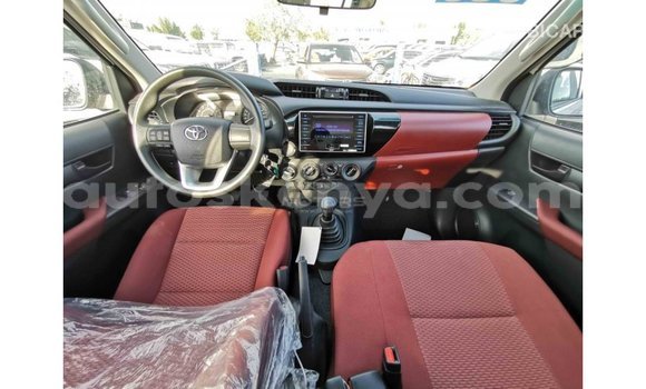 Buy Import Toyota Hilux White Car in Import - Dubai in Central Kenya Buy Import Toyota Hilux White Car in Import - Dubai in Central Kenya