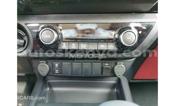 Nunua Imported Toyota Hilux Nyeupe Gari ndani ya Import - Dubai nchini Kati Kenya Nunua Imported Toyota Hilux Nyeupe Gari ndani ya Import - Dubai nchini Kati Kenya