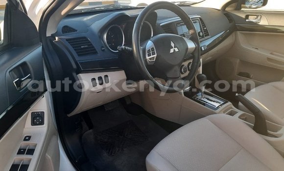 Imported Mitsubishi Lancer White Makiinaa iti Import - Dubai keessatti Central Kenya keessatti Imported Mitsubishi Lancer White Makiinaa iti Import - Dubai keessatti Central Kenya keessatti