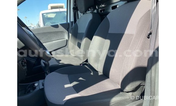 Nunua Imported Renault 18 Nyeupe Gari ndani ya Import - Dubai nchini Kati Kenya Nunua Imported Renault 18 Nyeupe Gari ndani ya Import - Dubai nchini Kati Kenya