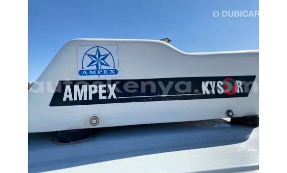 Nunua Imported Renault 18 Nyeupe Gari ndani ya Import - Dubai nchini Kati Kenya Nunua Imported Renault 18 Nyeupe Gari ndani ya Import - Dubai nchini Kati Kenya