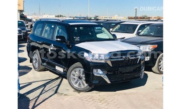 Imported Toyota Land Cruiser Black Makiinaa iti Import - Dubai keessatti Central Kenya keessatti Imported Toyota Land Cruiser Black Makiinaa iti Import - Dubai keessatti Central Kenya keessatti