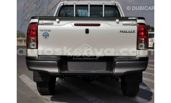 Nunua Imported Toyota Hilux Nyeupe Gari ndani ya Import - Dubai nchini Kati Kenya Nunua Imported Toyota Hilux Nyeupe Gari ndani ya Import - Dubai nchini Kati Kenya