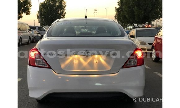 Nunua Imported Nissan Sunny Nyeupe Gari ndani ya Import - Dubai nchini Kati Kenya Nunua Imported Nissan Sunny Nyeupe Gari ndani ya Import - Dubai nchini Kati Kenya