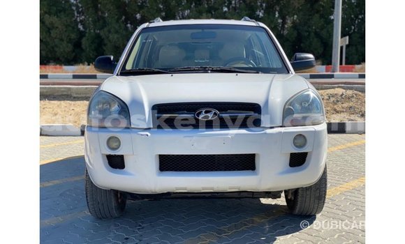 Nunua Imported Hyundai Tucson Nyeupe Gari ndani ya Import - Dubai nchini Kati Kenya Nunua Imported Hyundai Tucson Nyeupe Gari ndani ya Import - Dubai nchini Kati Kenya