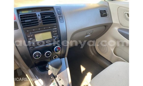 Nunua Imported Hyundai Tucson Nyeupe Gari ndani ya Import - Dubai nchini Kati Kenya Nunua Imported Hyundai Tucson Nyeupe Gari ndani ya Import - Dubai nchini Kati Kenya