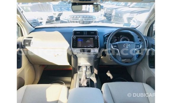 Nunua Imported Toyota Prado Nyeupe Gari ndani ya Import - Dubai nchini Kati Kenya Nunua Imported Toyota Prado Nyeupe Gari ndani ya Import - Dubai nchini Kati Kenya