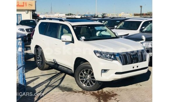 Nunua Imported Toyota Prado Nyeupe Gari ndani ya Import - Dubai nchini Kati Kenya Nunua Imported Toyota Prado Nyeupe Gari ndani ya Import - Dubai nchini Kati Kenya