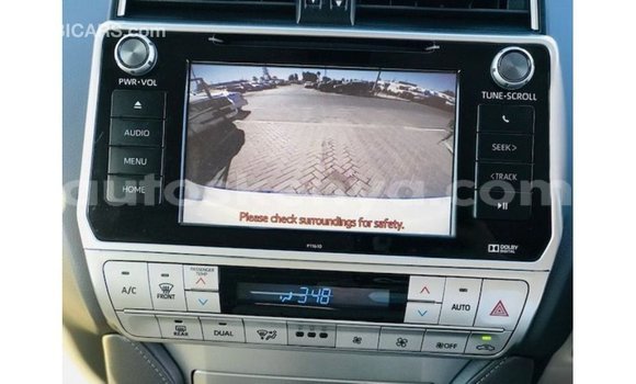 Nunua Imported Toyota Prado Nyeupe Gari ndani ya Import - Dubai nchini Kati Kenya Nunua Imported Toyota Prado Nyeupe Gari ndani ya Import - Dubai nchini Kati Kenya
