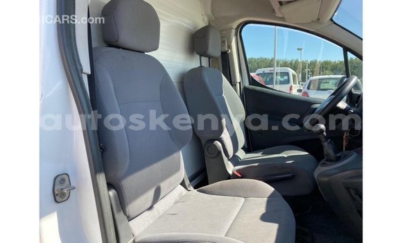 Nunua Imported Peugeot Partner Nyeupe Gari ndani ya Import - Dubai nchini Kati Kenya Nunua Imported Peugeot Partner Nyeupe Gari ndani ya Import - Dubai nchini Kati Kenya
