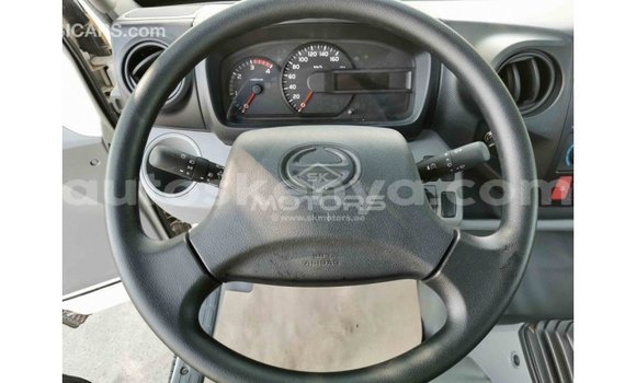 Nunua Imported Hino 300 Series Nyeupe Lori ndani ya Import - Dubai nchini Kati Kenya Nunua Imported Hino 300 Series Nyeupe Lori ndani ya Import - Dubai nchini Kati Kenya