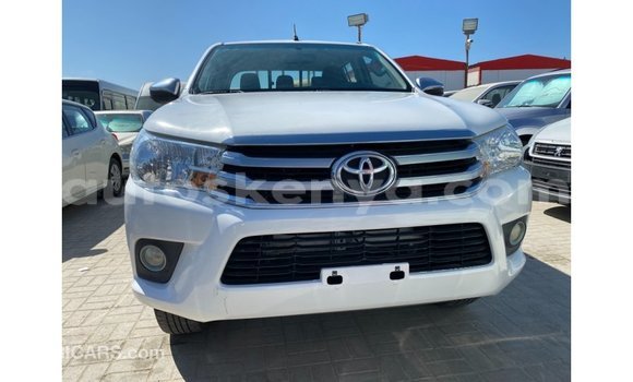 Nunua Imported Toyota Hilux Nyeupe Gari ndani ya Import - Dubai nchini Kati Kenya Nunua Imported Toyota Hilux Nyeupe Gari ndani ya Import - Dubai nchini Kati Kenya