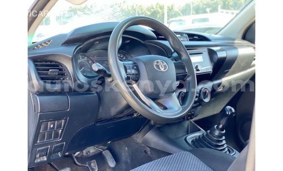 Nunua Imported Toyota Hilux Nyeupe Gari ndani ya Import - Dubai nchini Kati Kenya Nunua Imported Toyota Hilux Nyeupe Gari ndani ya Import - Dubai nchini Kati Kenya