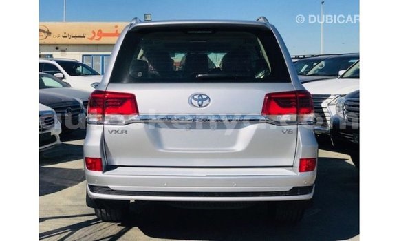 Imported Toyota Land Cruiser Other Makiinaa iti Import - Dubai keessatti Central Kenya keessatti Imported Toyota Land Cruiser Other Makiinaa iti Import - Dubai keessatti Central Kenya keessatti