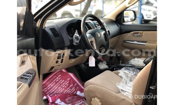 Nunua Imported Toyota Fortuner Nyeusi Gari ndani ya Import - Dubai nchini Kati Kenya Nunua Imported Toyota Fortuner Nyeusi Gari ndani ya Import - Dubai nchini Kati Kenya