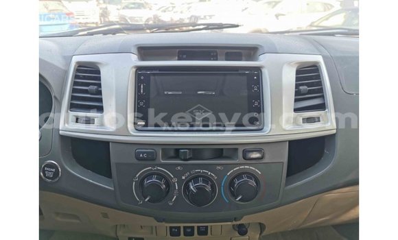 Buy Import Toyota Fortuner White Car in Import - Dubai in Central Kenya Buy Import Toyota Fortuner White Car in Import - Dubai in Central Kenya