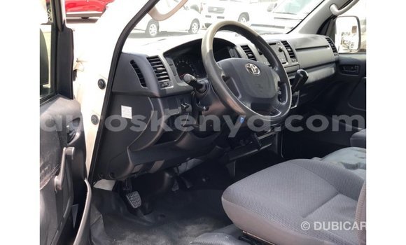 Buy Import Toyota DA White Truck in Import - Dubai in Central Kenya Buy Import Toyota DA White Truck in Import - Dubai in Central Kenya