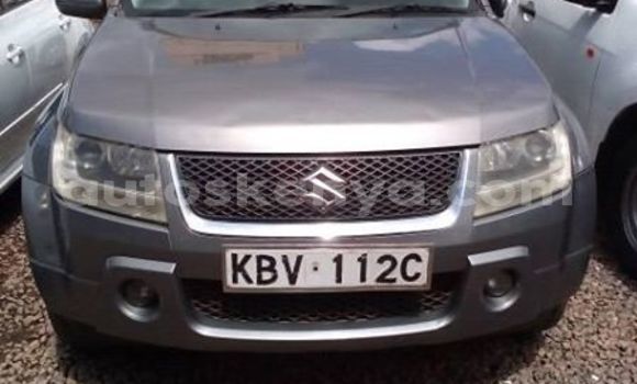 Imported Suzuki Escudo Silver Makiinaa iti Nairobi keessatti Nairobi keessatti