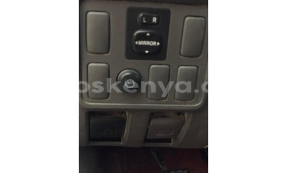 Imported Toyota Hilux White Makiinaa iti Import - Dubai keessatti Central Kenya keessatti Imported Toyota Hilux White Makiinaa iti Import - Dubai keessatti Central Kenya keessatti