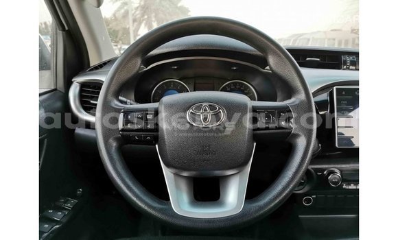 Nunua Imported Toyota Hilux Nyeupe Gari ndani ya Import - Dubai nchini Kati Kenya Nunua Imported Toyota Hilux Nyeupe Gari ndani ya Import - Dubai nchini Kati Kenya