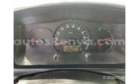 Buy Import Toyota Hiace White Car in Import - Dubai in Central Kenya Buy Import Toyota Hiace White Car in Import - Dubai in Central Kenya
