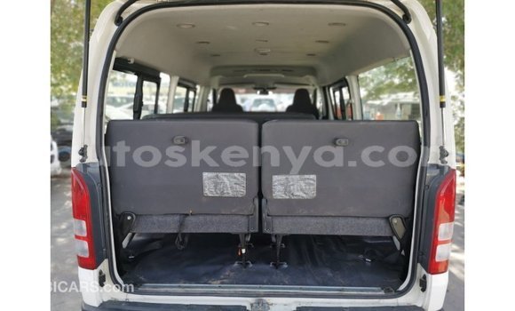 Buy Import Toyota Hiace White Car in Import - Dubai in Central Kenya Buy Import Toyota Hiace White Car in Import - Dubai in Central Kenya