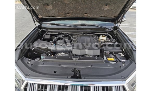 Nunua Imported Toyota Prado Nyeusi Gari ndani ya Import - Dubai nchini Kati Kenya Nunua Imported Toyota Prado Nyeusi Gari ndani ya Import - Dubai nchini Kati Kenya