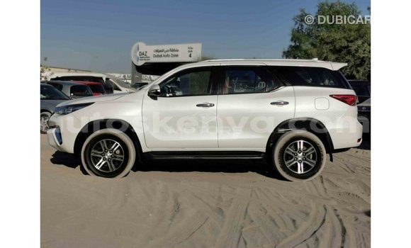 Buy Import Toyota Fortuner White Car in Import - Dubai in Central Kenya Buy Import Toyota Fortuner White Car in Import - Dubai in Central Kenya