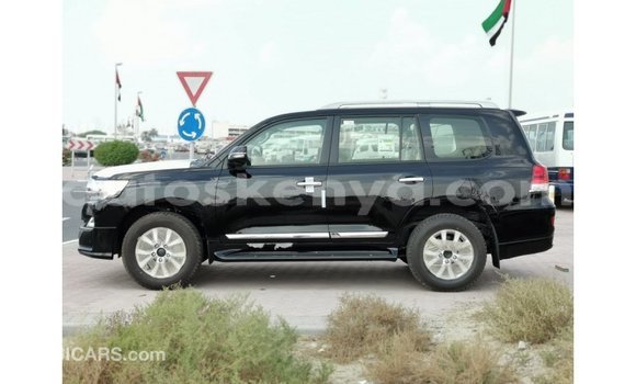 Imported Toyota Land Cruiser Black Makiinaa iti Import - Dubai keessatti Central Kenya keessatti Imported Toyota Land Cruiser Black Makiinaa iti Import - Dubai keessatti Central Kenya keessatti
