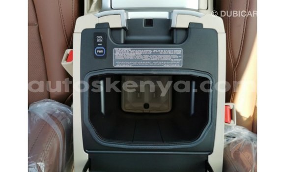 Imported Toyota Land Cruiser Black Makiinaa iti Import - Dubai keessatti Central Kenya keessatti Imported Toyota Land Cruiser Black Makiinaa iti Import - Dubai keessatti Central Kenya keessatti