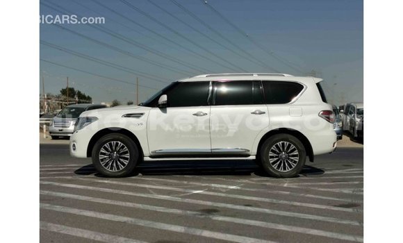 Buy Import Nissan Patrol White Car in Import - Dubai in Central Kenya Buy Import Nissan Patrol White Car in Import - Dubai in Central Kenya