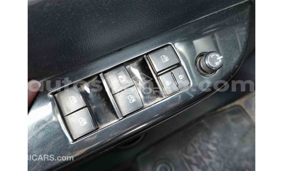 Nunua Imported Toyota Hilux Nyeupe Gari ndani ya Import - Dubai nchini Kati Kenya Nunua Imported Toyota Hilux Nyeupe Gari ndani ya Import - Dubai nchini Kati Kenya