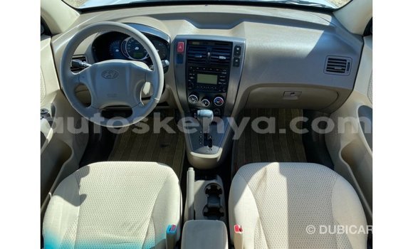 Imported Hyundai Tucson White Makiinaa iti Import - Dubai keessatti Central Kenya keessatti Imported Hyundai Tucson White Makiinaa iti Import - Dubai keessatti Central Kenya keessatti