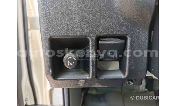 Nunua Imported Toyota Coaster Nyeupe Gari ndani ya Import - Dubai nchini Kati Kenya Nunua Imported Toyota Coaster Nyeupe Gari ndani ya Import - Dubai nchini Kati Kenya