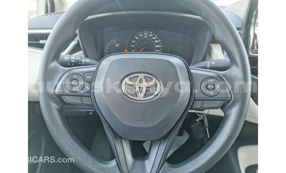 Buy Import Toyota Corolla White Car in Import - Dubai in Central Kenya Buy Import Toyota Corolla White Car in Import - Dubai in Central Kenya