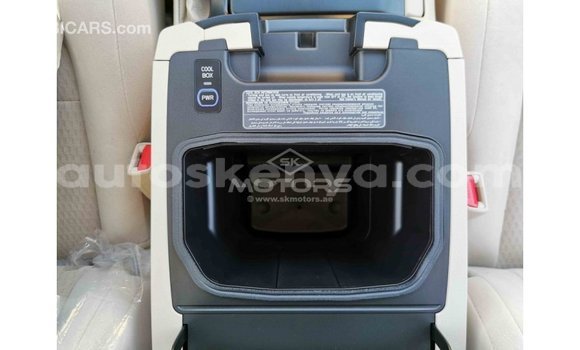 Imported Toyota Land Cruiser Black Makiinaa iti Import - Dubai keessatti Central Kenya keessatti Imported Toyota Land Cruiser Black Makiinaa iti Import - Dubai keessatti Central Kenya keessatti