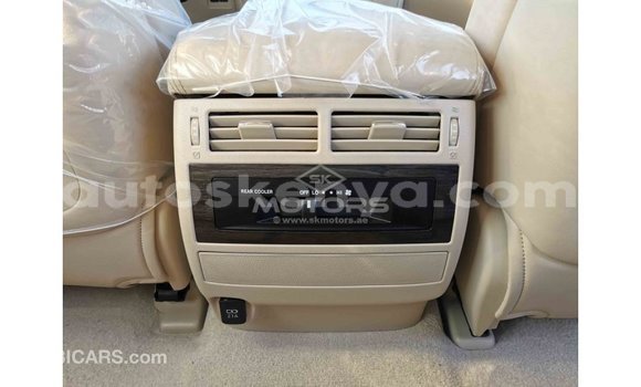 Imported Toyota Land Cruiser Black Makiinaa iti Import - Dubai keessatti Central Kenya keessatti Imported Toyota Land Cruiser Black Makiinaa iti Import - Dubai keessatti Central Kenya keessatti