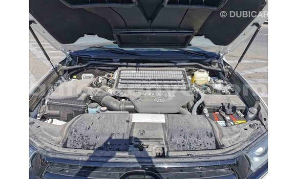 Nunua Imported Toyota Land Cruiser Nyeupe Gari ndani ya Import - Dubai nchini Kati Kenya Nunua Imported Toyota Land Cruiser Nyeupe Gari ndani ya Import - Dubai nchini Kati Kenya