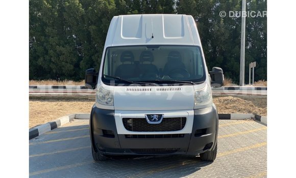 Imported Peugeot 201 White Makiinaa iti Import - Dubai keessatti Central Kenya keessatti Imported Peugeot 201 White Makiinaa iti Import - Dubai keessatti Central Kenya keessatti