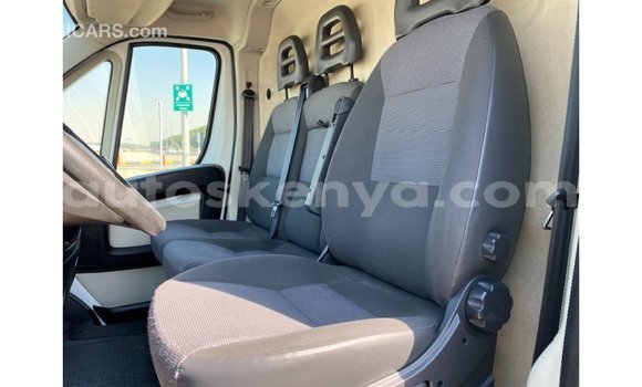 Imported Peugeot 201 White Makiinaa iti Import - Dubai keessatti Central Kenya keessatti Imported Peugeot 201 White Makiinaa iti Import - Dubai keessatti Central Kenya keessatti