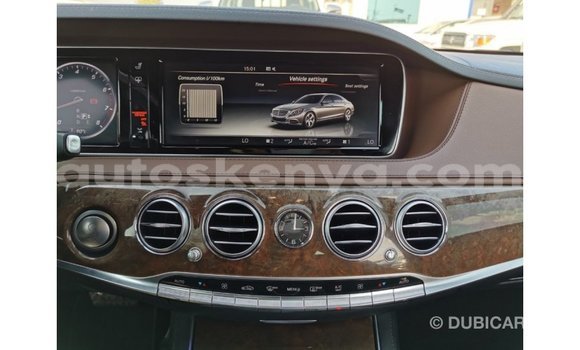 Nunua Imported Mercedes‒Benz 1117 Nyeusi Lori ndani ya Import - Dubai nchini Kati Kenya Nunua Imported Mercedes‒Benz 1117 Nyeusi Lori ndani ya Import - Dubai nchini Kati Kenya