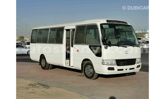 Imported Toyota Coaster White Makiinaa iti Import - Dubai keessatti Central Kenya keessatti Imported Toyota Coaster White Makiinaa iti Import - Dubai keessatti Central Kenya keessatti