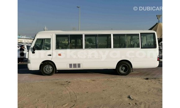 Imported Toyota Coaster White Makiinaa iti Import - Dubai keessatti Central Kenya keessatti Imported Toyota Coaster White Makiinaa iti Import - Dubai keessatti Central Kenya keessatti