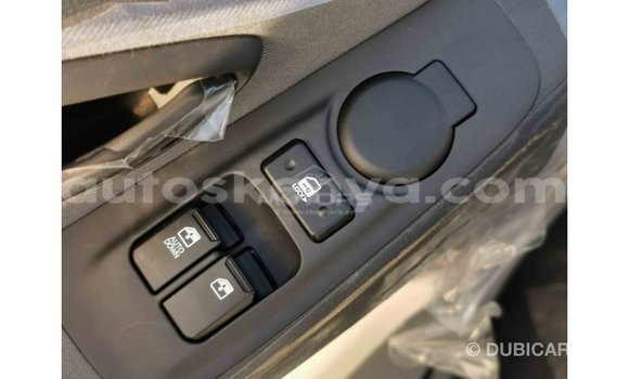 Imported Hyundai Chorus White Netiree iti Import - Dubai keessatti Central Kenya keessatti Imported Hyundai Chorus White Netiree iti Import - Dubai keessatti Central Kenya keessatti