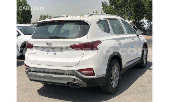 Nunua Imported Hyundai Santa Fe Nyeupe Gari ndani ya Import - Dubai nchini Kati Kenya Nunua Imported Hyundai Santa Fe Nyeupe Gari ndani ya Import - Dubai nchini Kati Kenya
