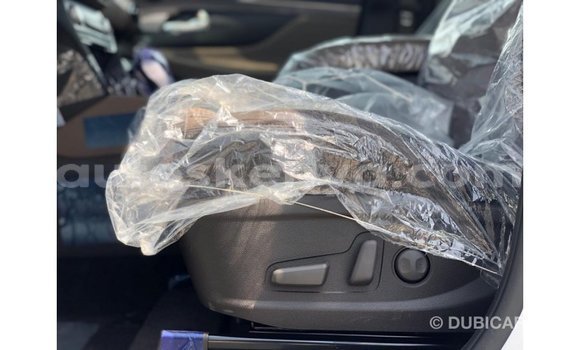 Nunua Imported Hyundai Santa Fe Nyeupe Gari ndani ya Import - Dubai nchini Kati Kenya Nunua Imported Hyundai Santa Fe Nyeupe Gari ndani ya Import - Dubai nchini Kati Kenya