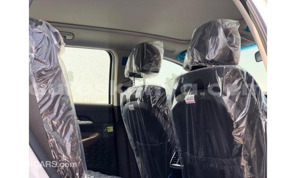 Nunua Imported Hyundai Santa Fe Nyeupe Gari ndani ya Import - Dubai nchini Kati Kenya Nunua Imported Hyundai Santa Fe Nyeupe Gari ndani ya Import - Dubai nchini Kati Kenya